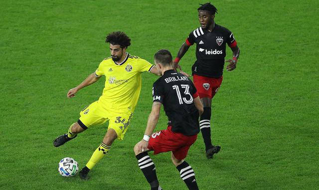 马赛中场核心受伤，影响球队进攻节奏 